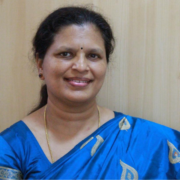  Dr.Chetana V